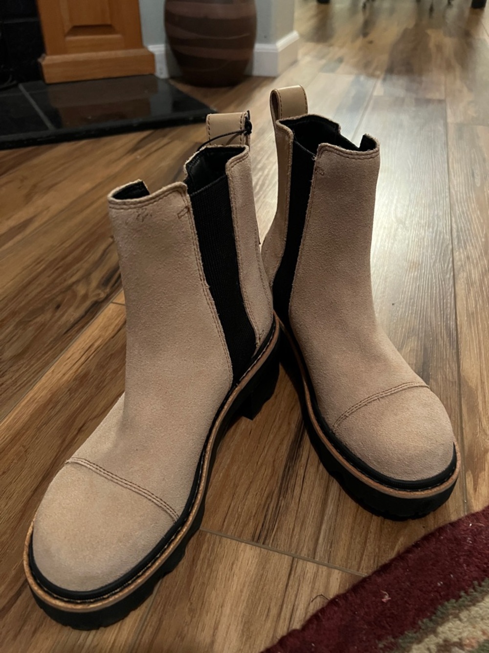 Women's Chelsea Lug Boots in Beige - Stylish Suede Ankle Boot